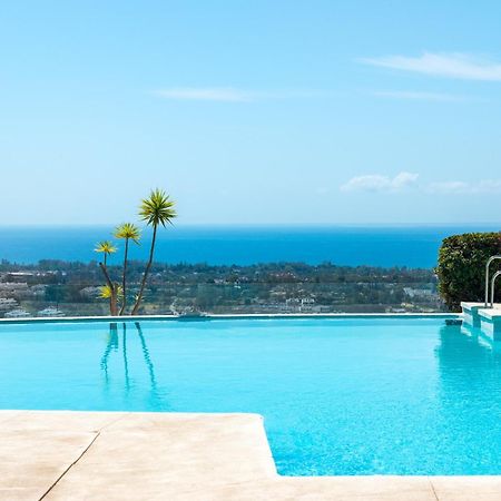 Large 3-Bedroom Nestled In Golf Paradise Estepona Exteriér fotografie