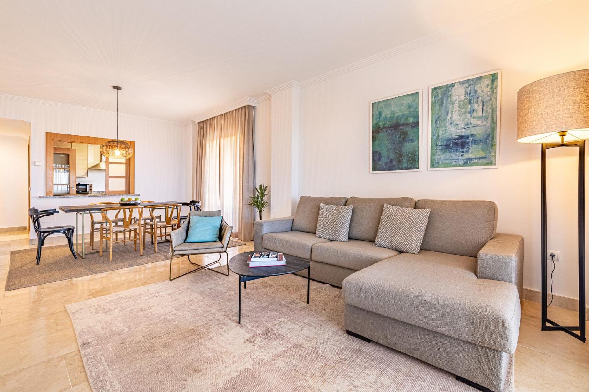 Large 3-Bedroom Nestled In Golf Paradise Estepona Exteriér fotografie