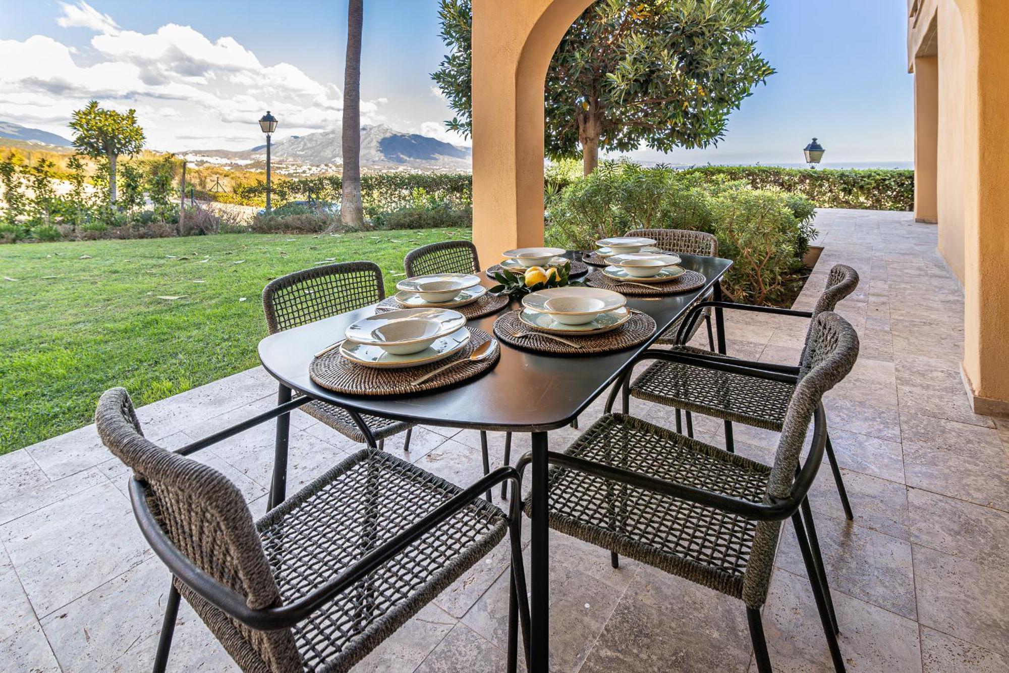 Large 3-Bedroom Nestled In Golf Paradise Estepona Exteriér fotografie