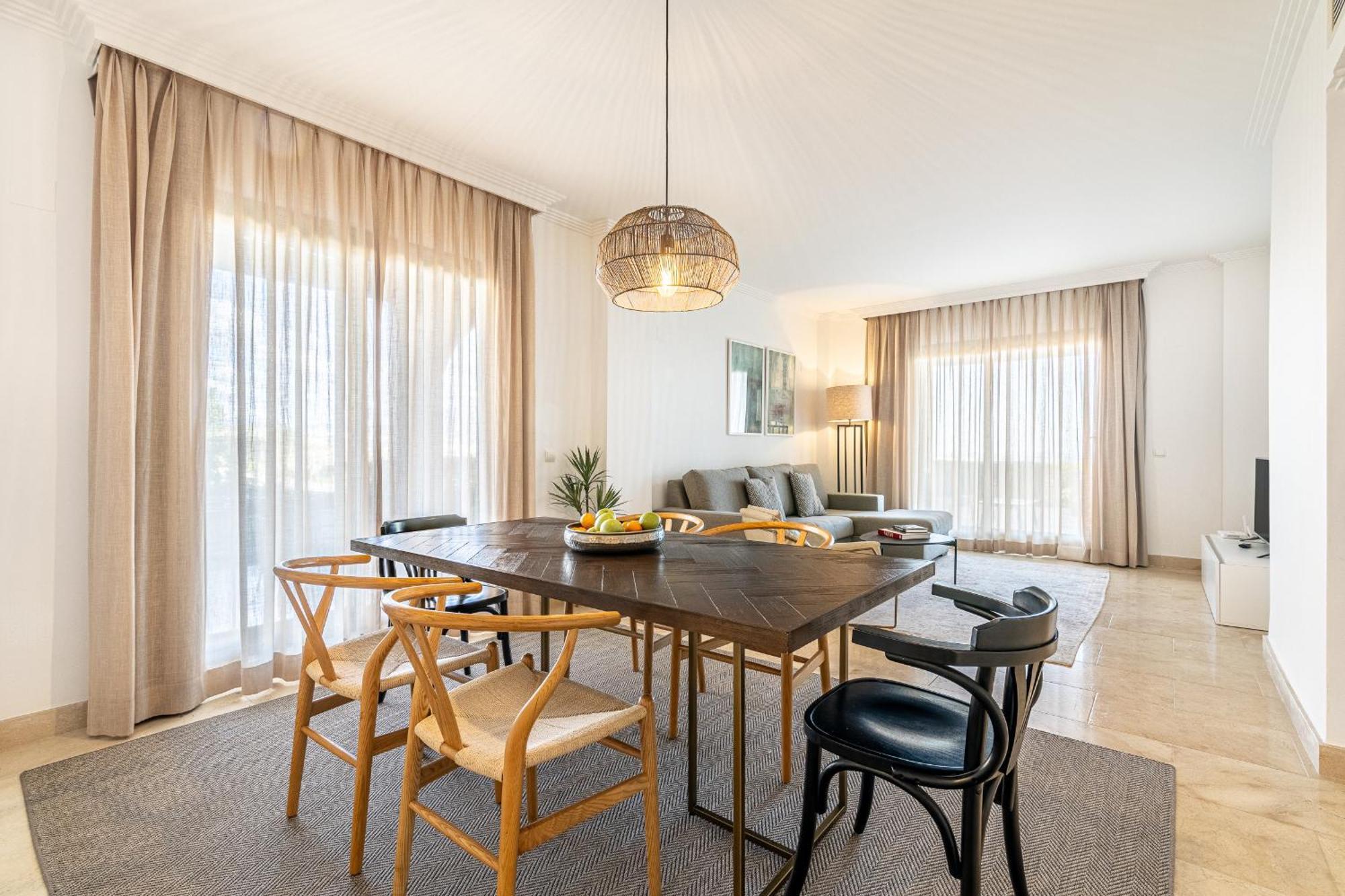 Large 3-Bedroom Nestled In Golf Paradise Estepona Exteriér fotografie