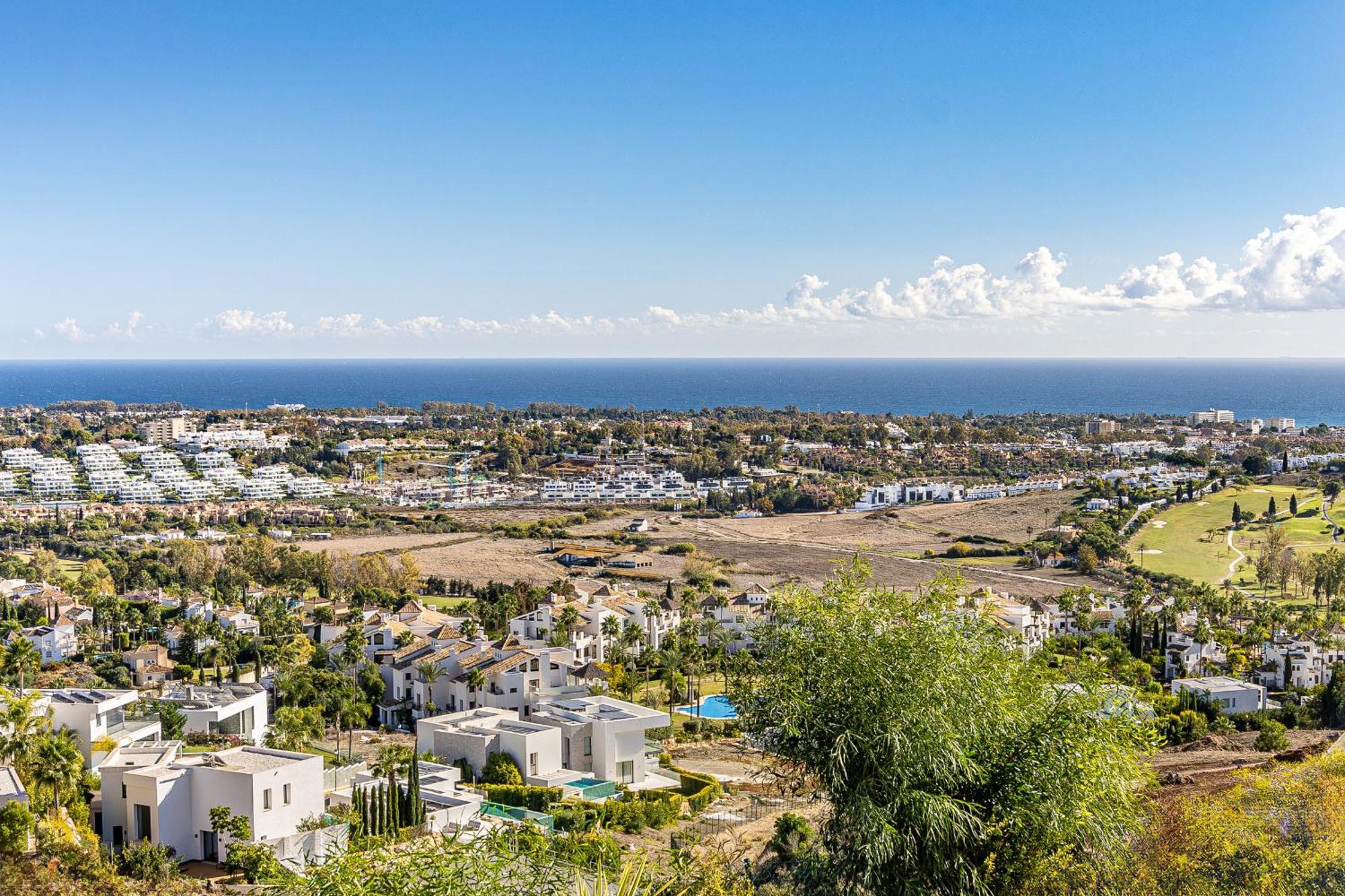 Large 3-Bedroom Nestled In Golf Paradise Estepona Exteriér fotografie